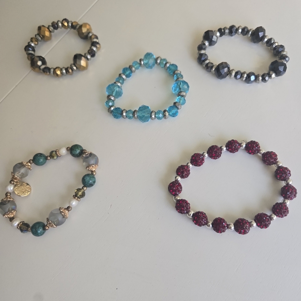 Chic Beaded Bracelet Set in Red, Blue, and Gold